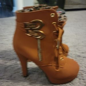 Brand new heels